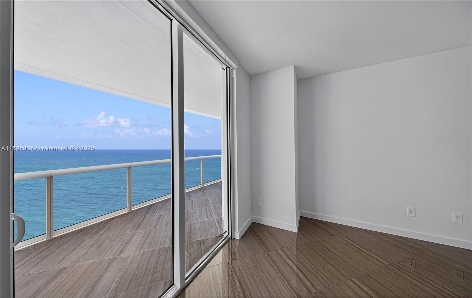 Photo of 2711 OCEAN DR  #3102, Hollywood, Florida, 33019 - GUEST BEDROOM 2