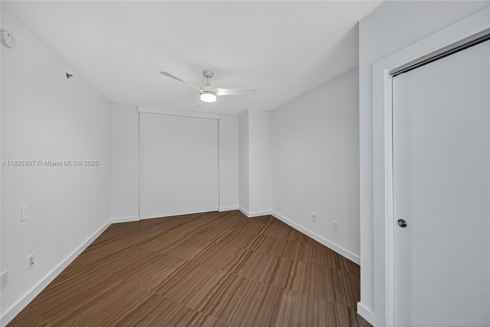 Photo of 2711 OCEAN DR  #3102, Hollywood, Florida, 33019 - GUEST BEDROOM 2 - COMPLETE BLACKOUT BLIND