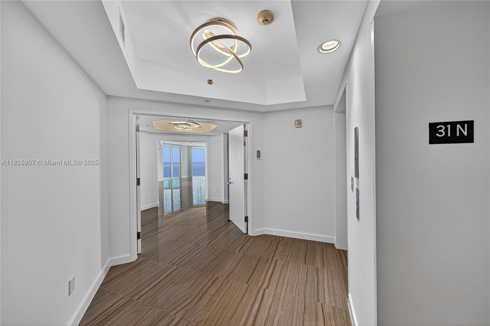 Photo of 2711 OCEAN DR  #3102, Hollywood, Florida, 33019 - PRIVATE ELEVATOR FOYER