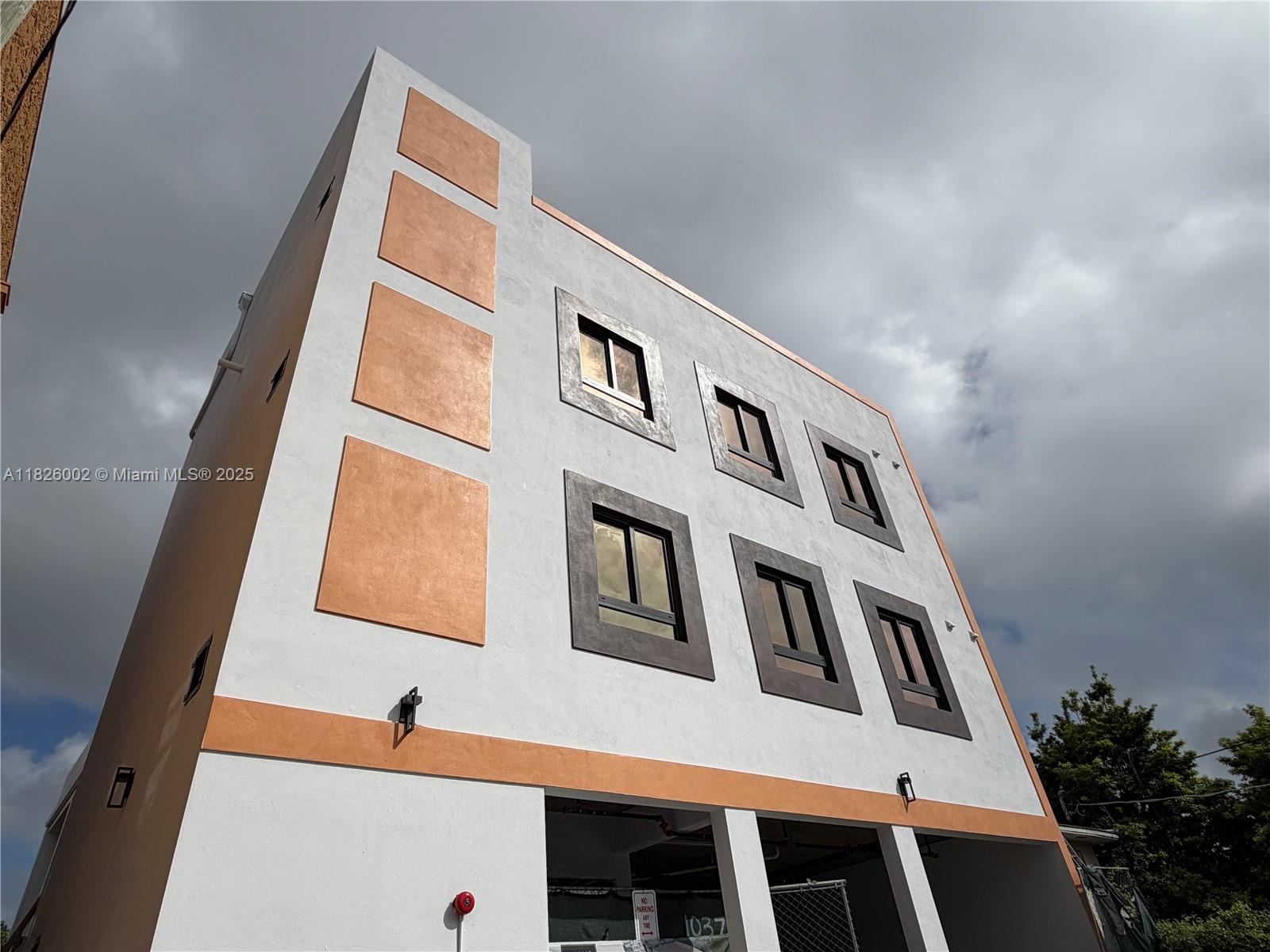   /   sq. ft. $ 2025-11-13 0 Photo