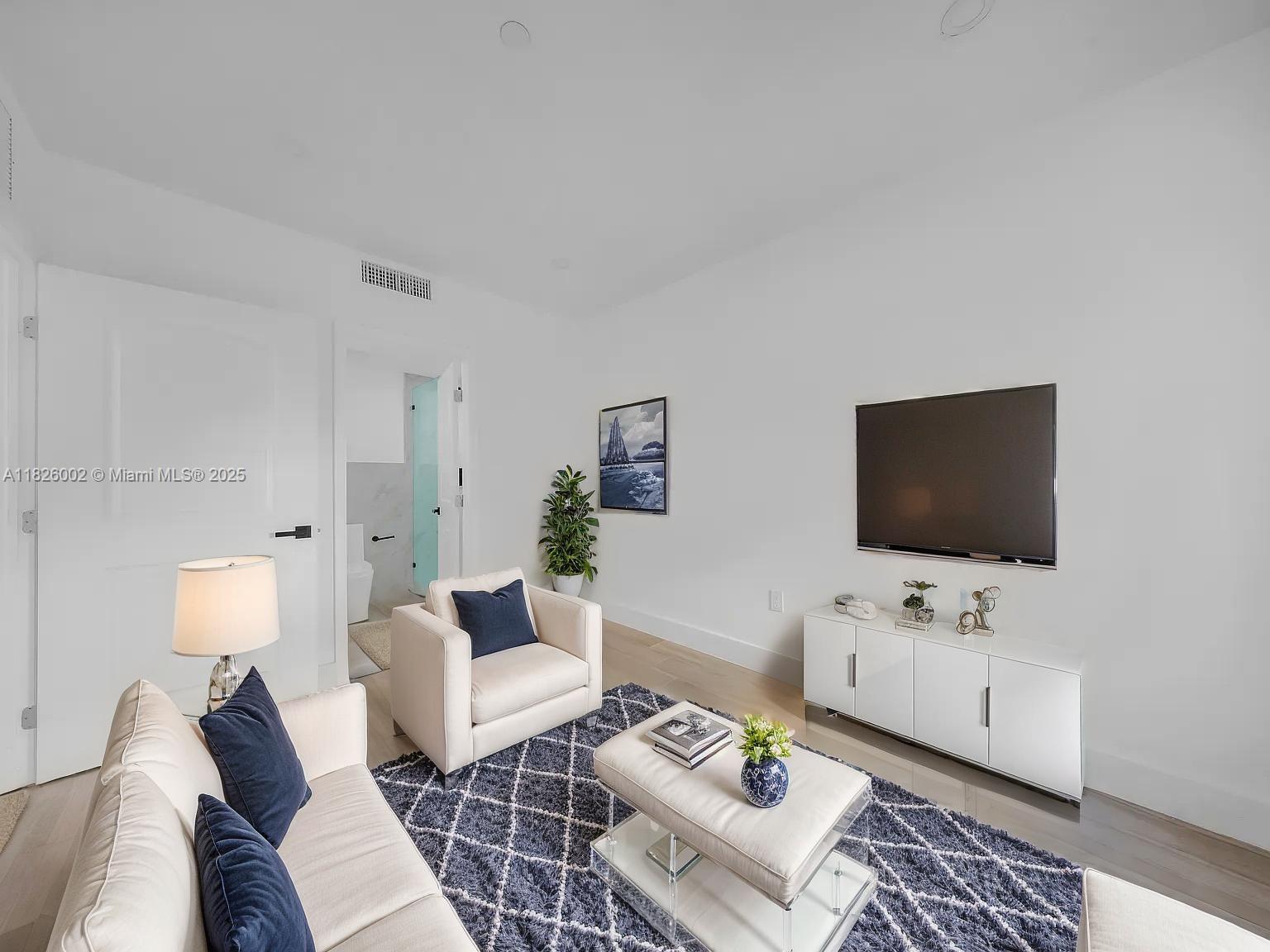 See details / sq. ft. $ 2025-06-20 0 Photo