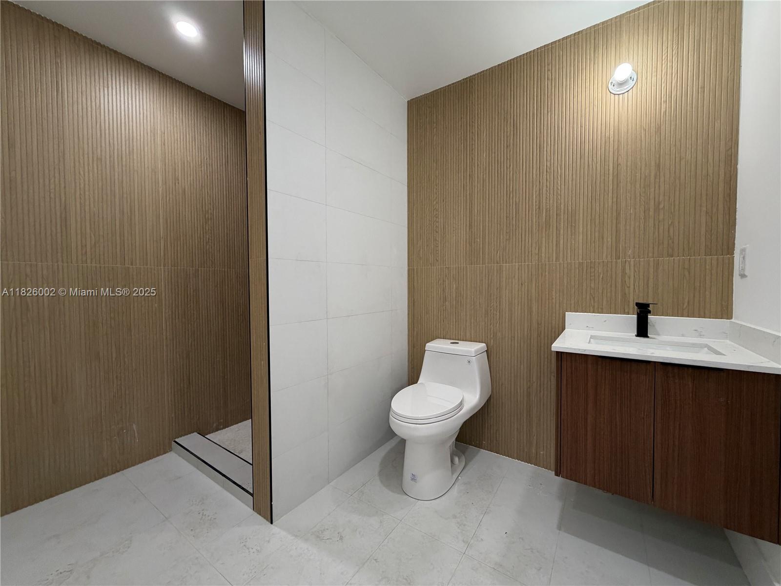   /   sq. ft. $ 2025-11-13 0 Photo