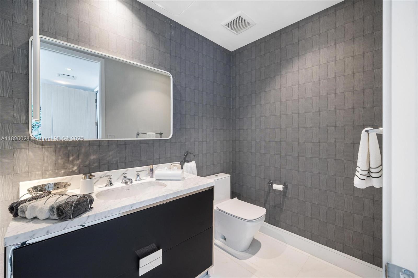 Ver detalles 3001 3 / 5 2688 sq. ft. $ 2025-06-20 0 foto