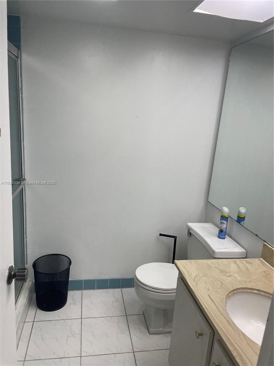 See details 320 2 / 2 1544 sq. ft. $ 2025-10-17 0 Photo