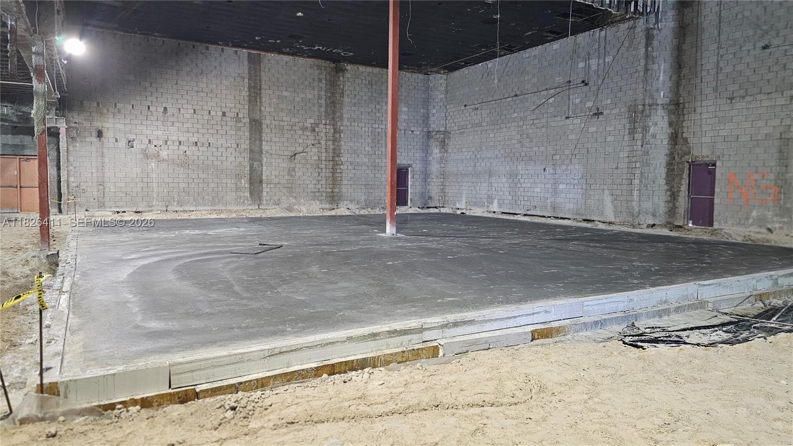   /   sq. ft. $ 2025-06-20 0 foto