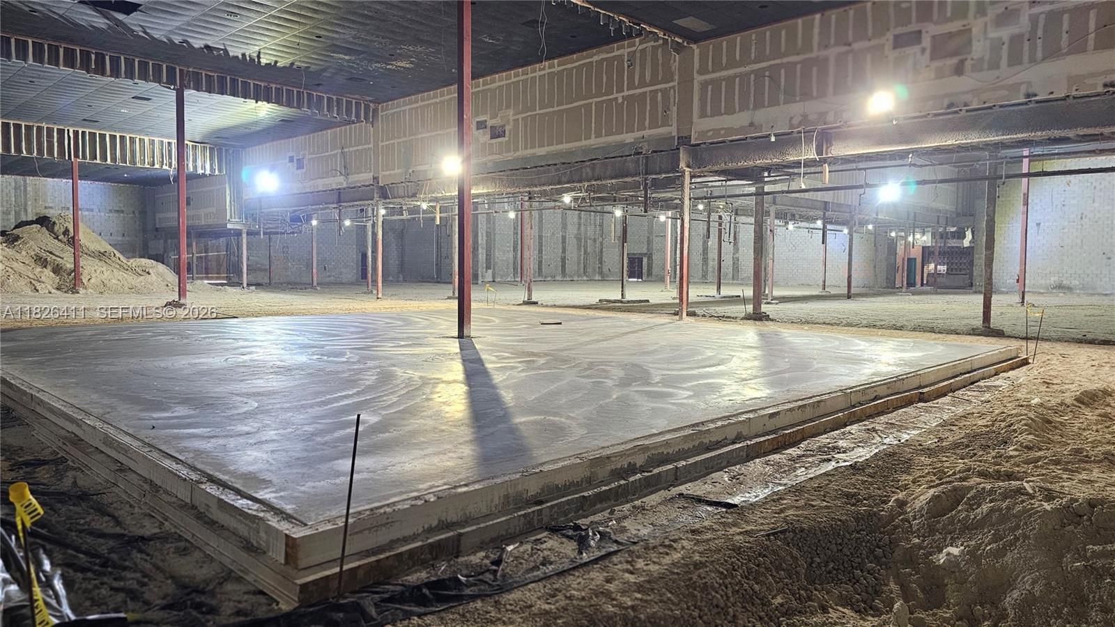   /   sq. ft. $ 2025-06-20 0 foto