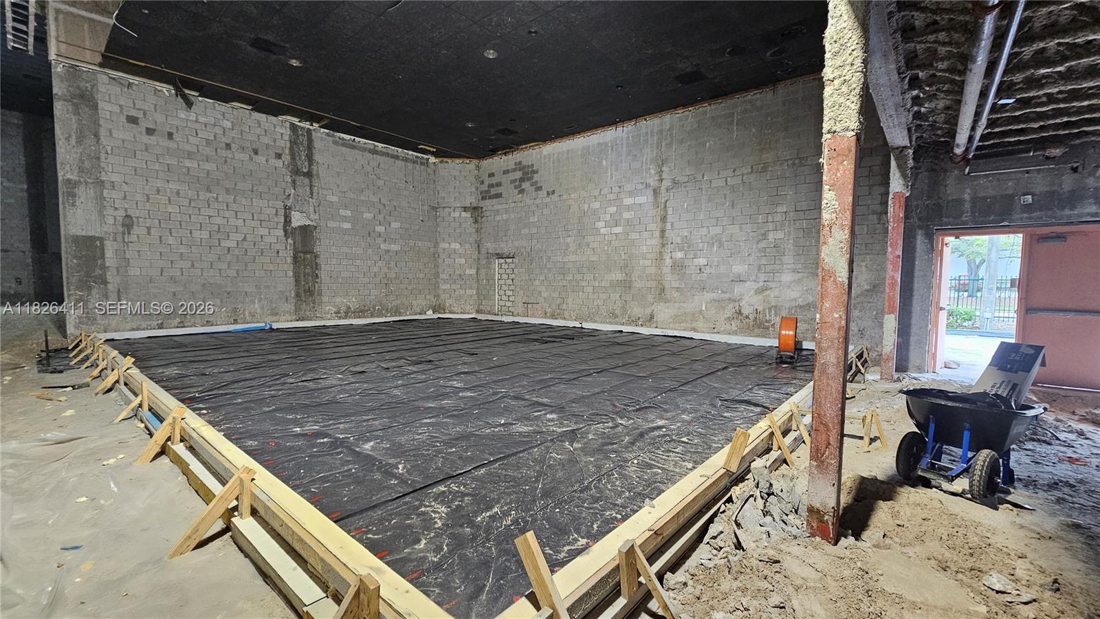   /   sq. ft. $ 2025-06-20 0 foto