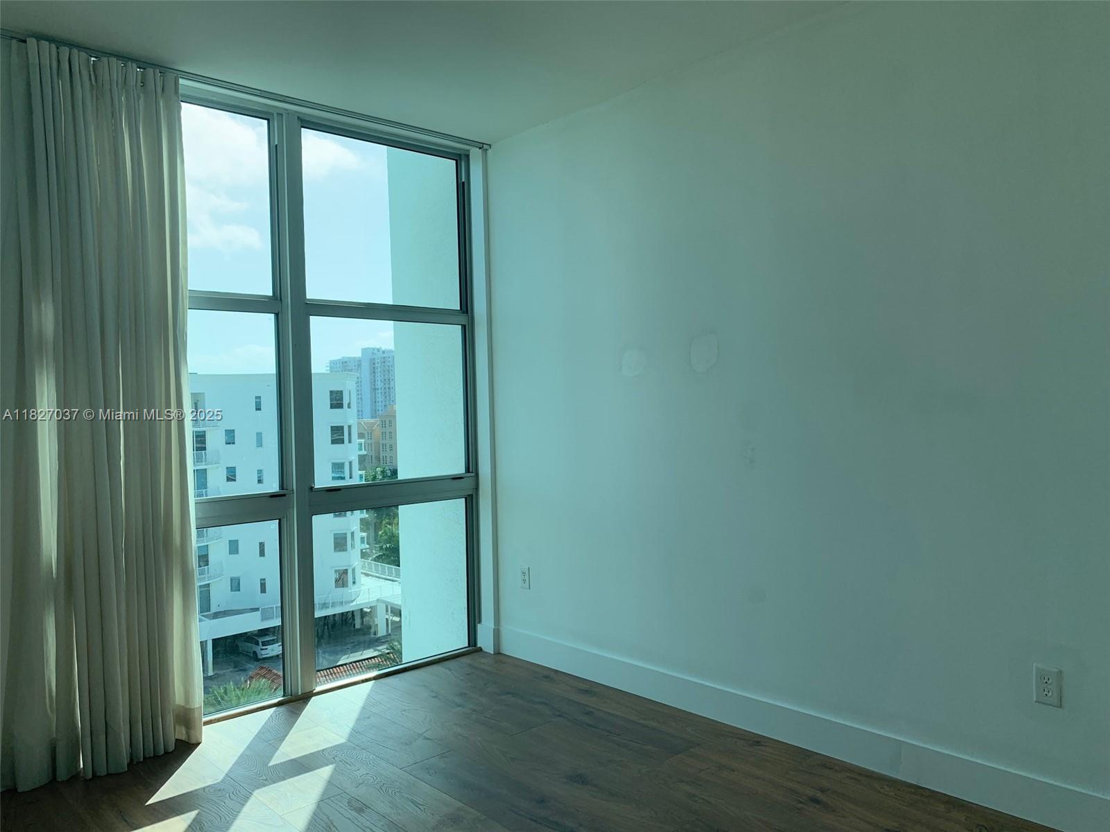 Photo of 3131 188th St  #2-909, Aventura, Florida, 33180 - 