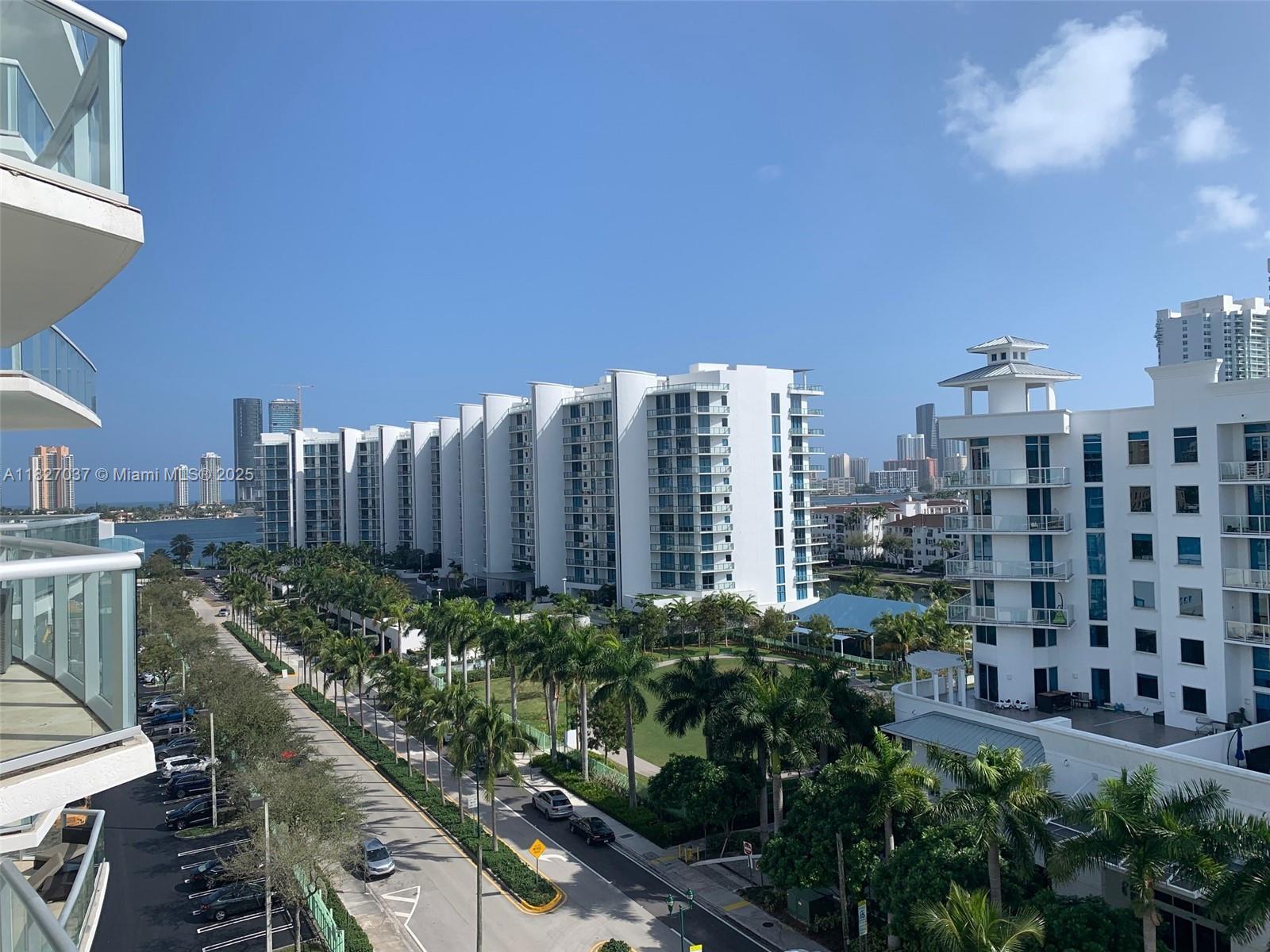 Photo of 3131 188th St  #2-909, Aventura, Florida, 33180 - 