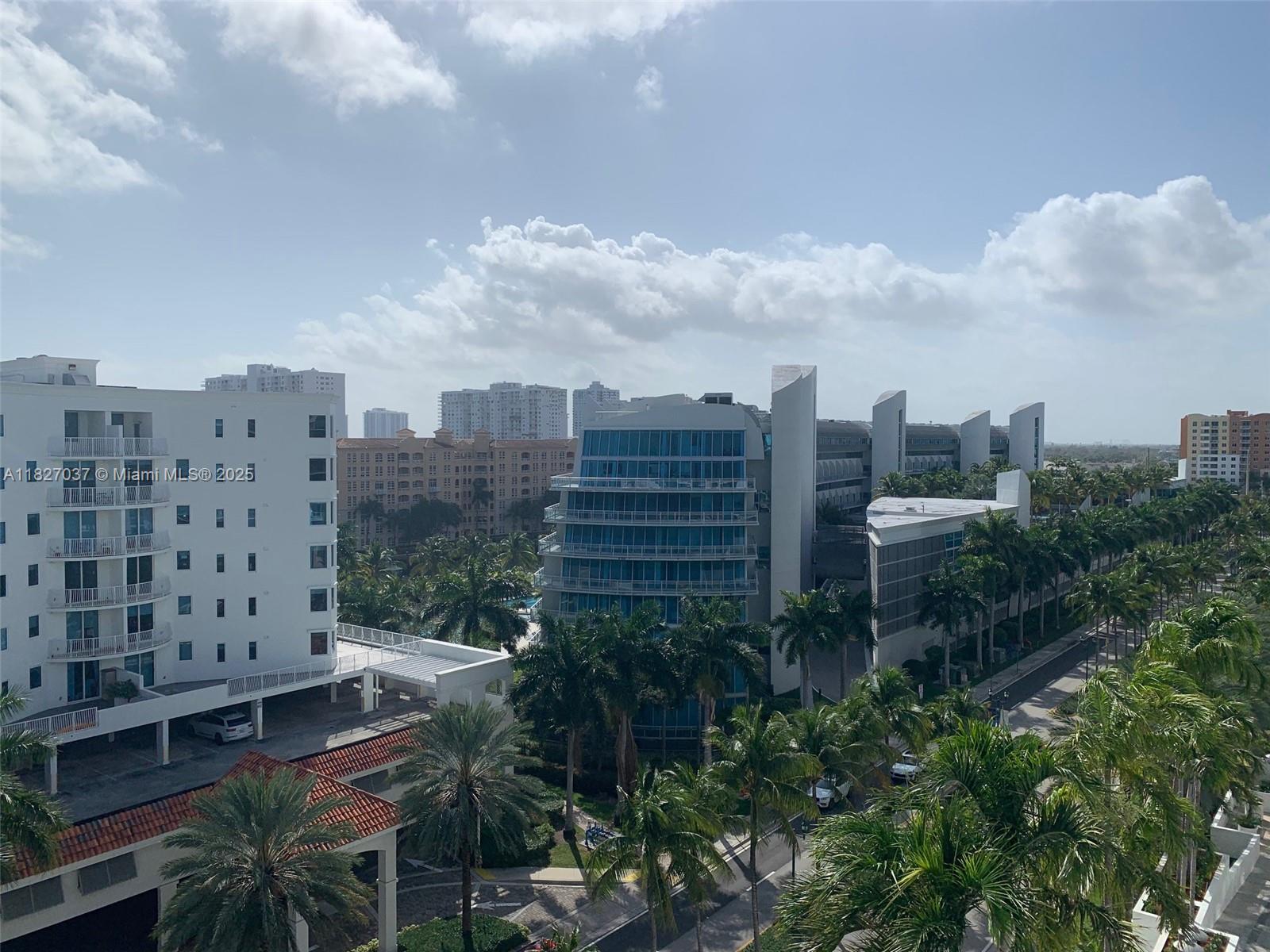 Photo of 3131 188th St  #2-909, Aventura, Florida, 33180 - 