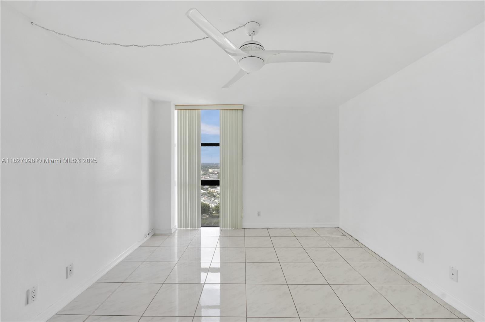 Photo of 20335 Country Club Dr  #2210, Aventura, Florida, 33180 - 