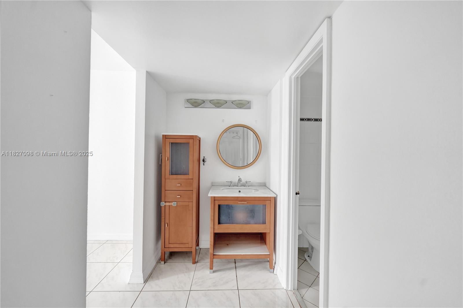 Photo of 20335 Country Club Dr  #2210, Aventura, Florida, 33180 - 