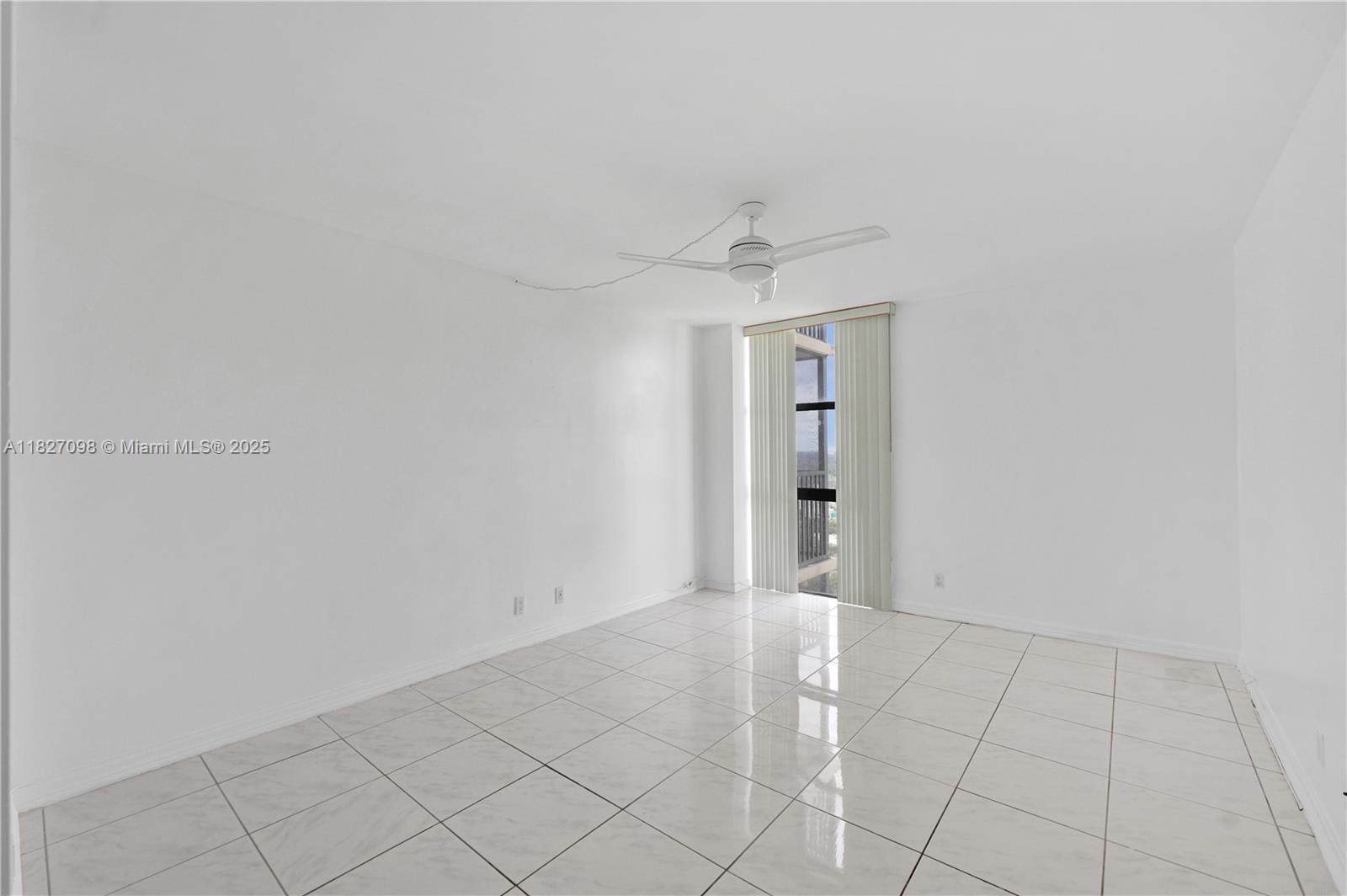 Photo of 20335 Country Club Dr  #2210, Aventura, Florida, 33180 - 
