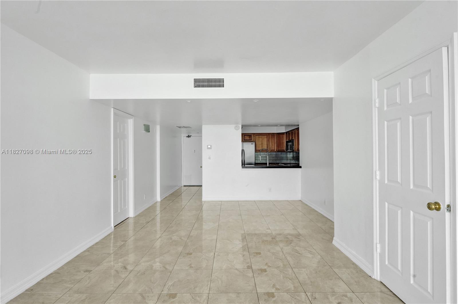 Photo of 20335 Country Club Dr  #2210, Aventura, Florida, 33180 - 