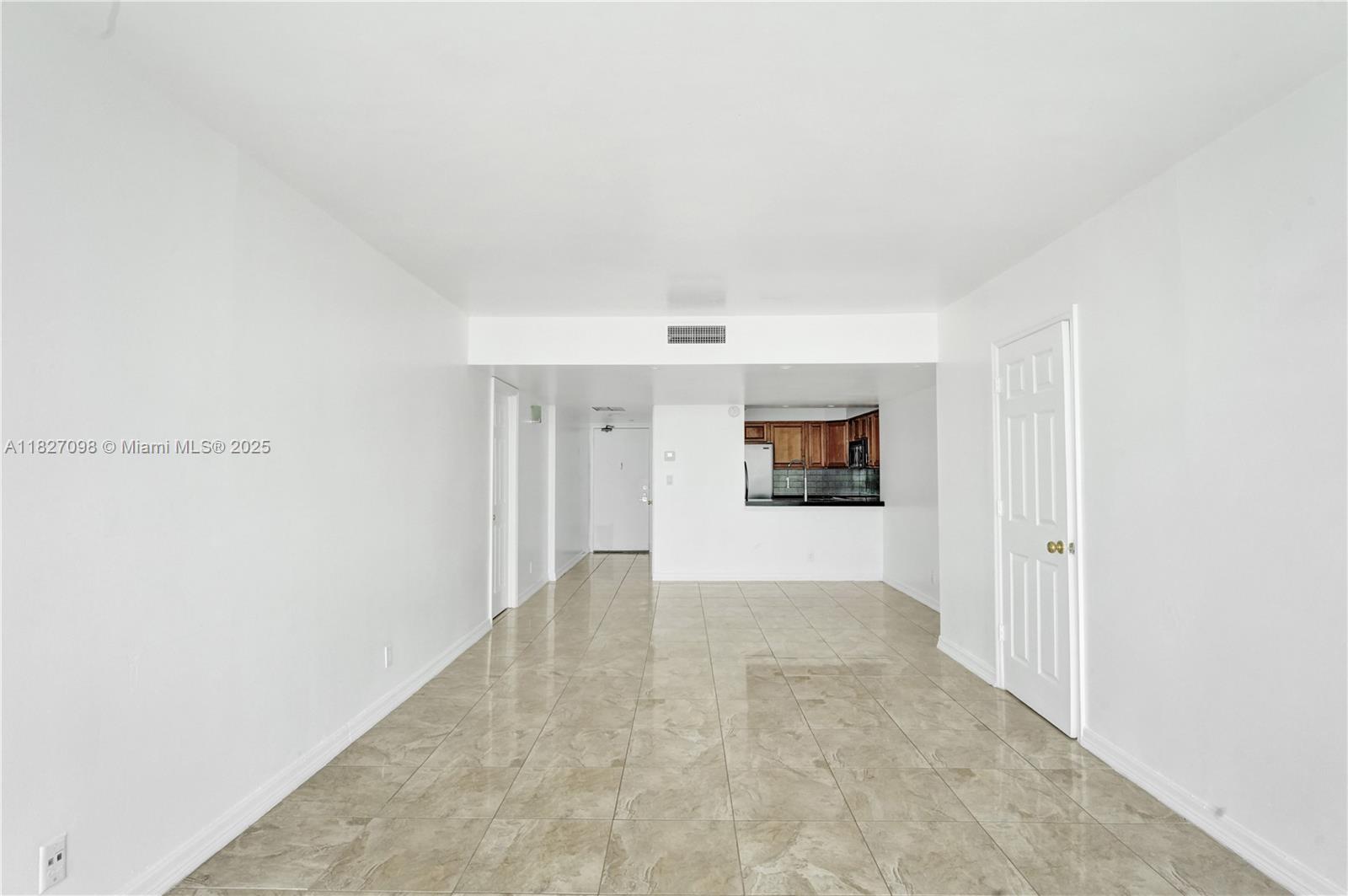 Photo of 20335 Country Club Dr  #2210, Aventura, Florida, 33180 - 