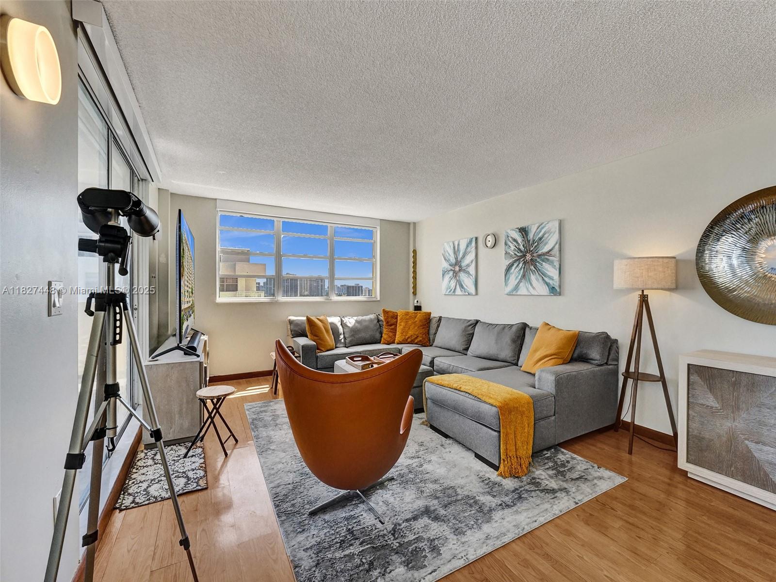 Photo of 1833 Ocean Dr  #1702, Hallandale Beach, Florida, 33009 - 