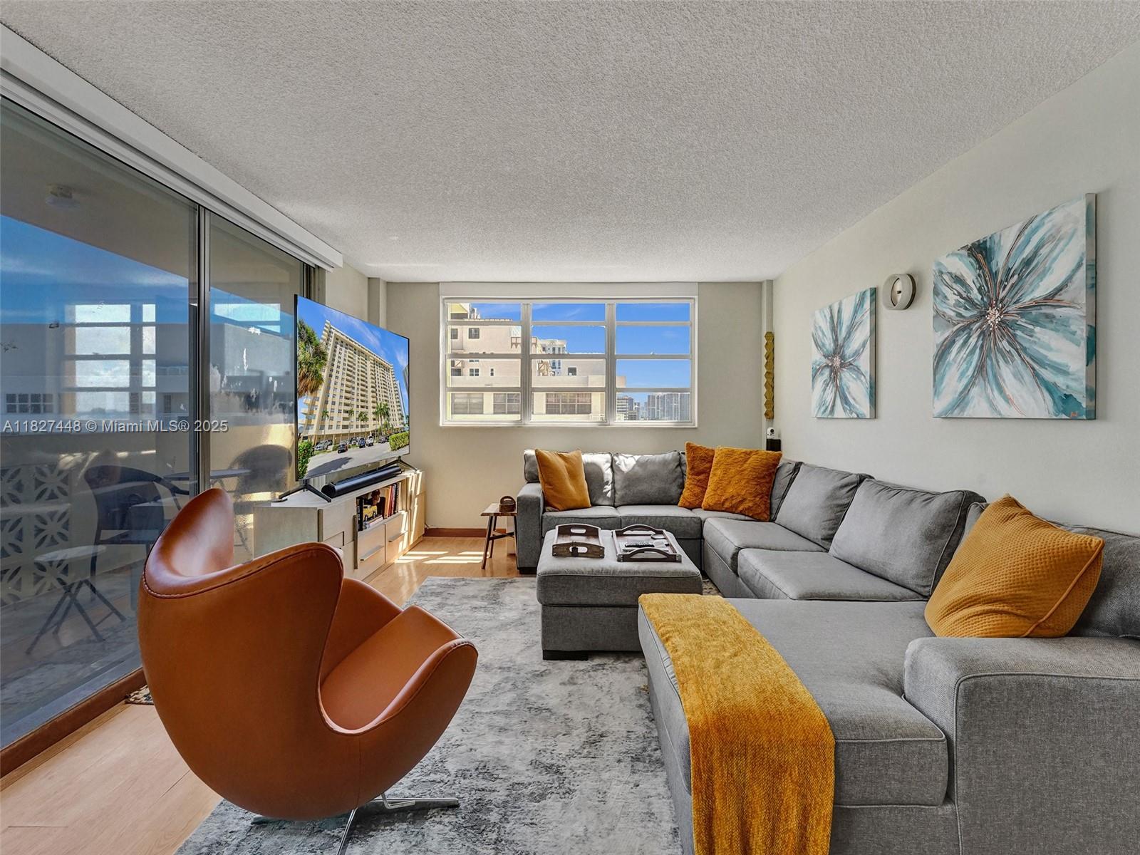 Photo of 1833 Ocean Dr  #1702, Hallandale Beach, Florida, 33009 - 