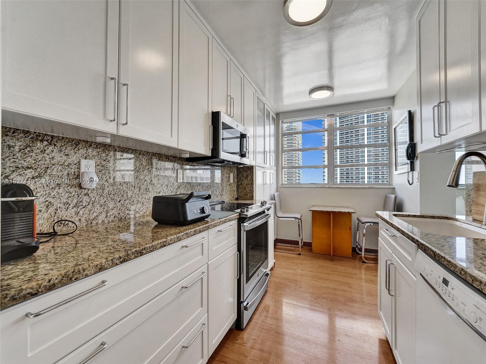 Photo of 1833 Ocean Dr  #1702, Hallandale Beach, Florida, 33009 - 