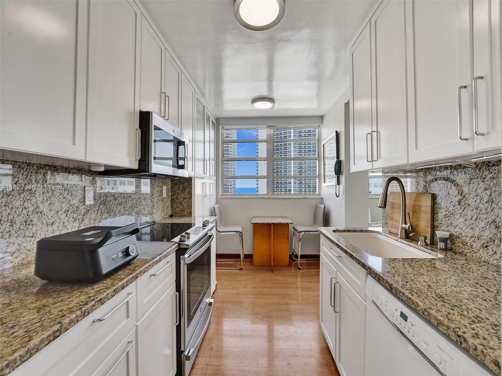 Photo of 1833 Ocean Dr  #1702, Hallandale Beach, Florida, 33009 - 