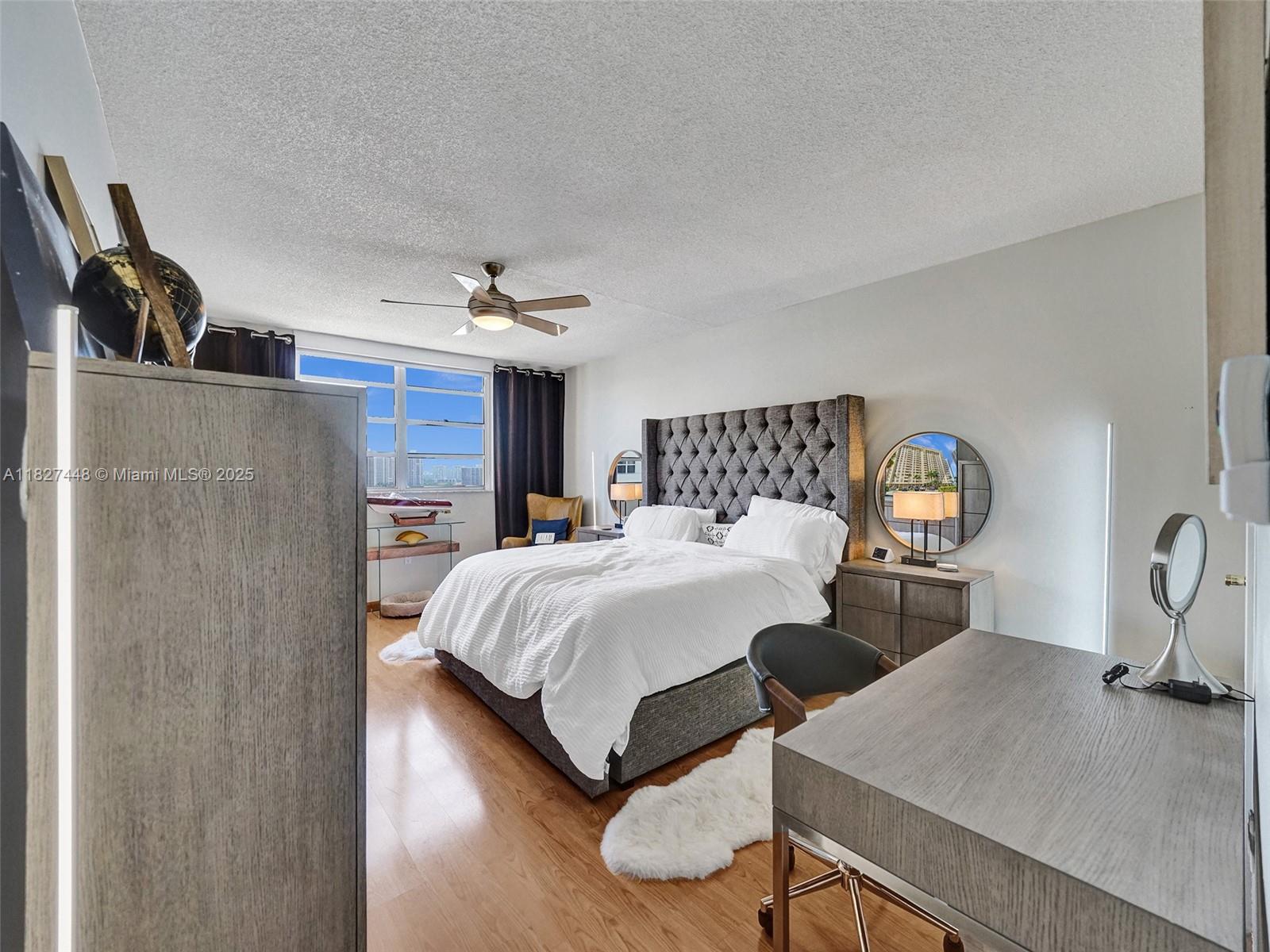 Photo of 1833 Ocean Dr  #1702, Hallandale Beach, Florida, 33009 - 
