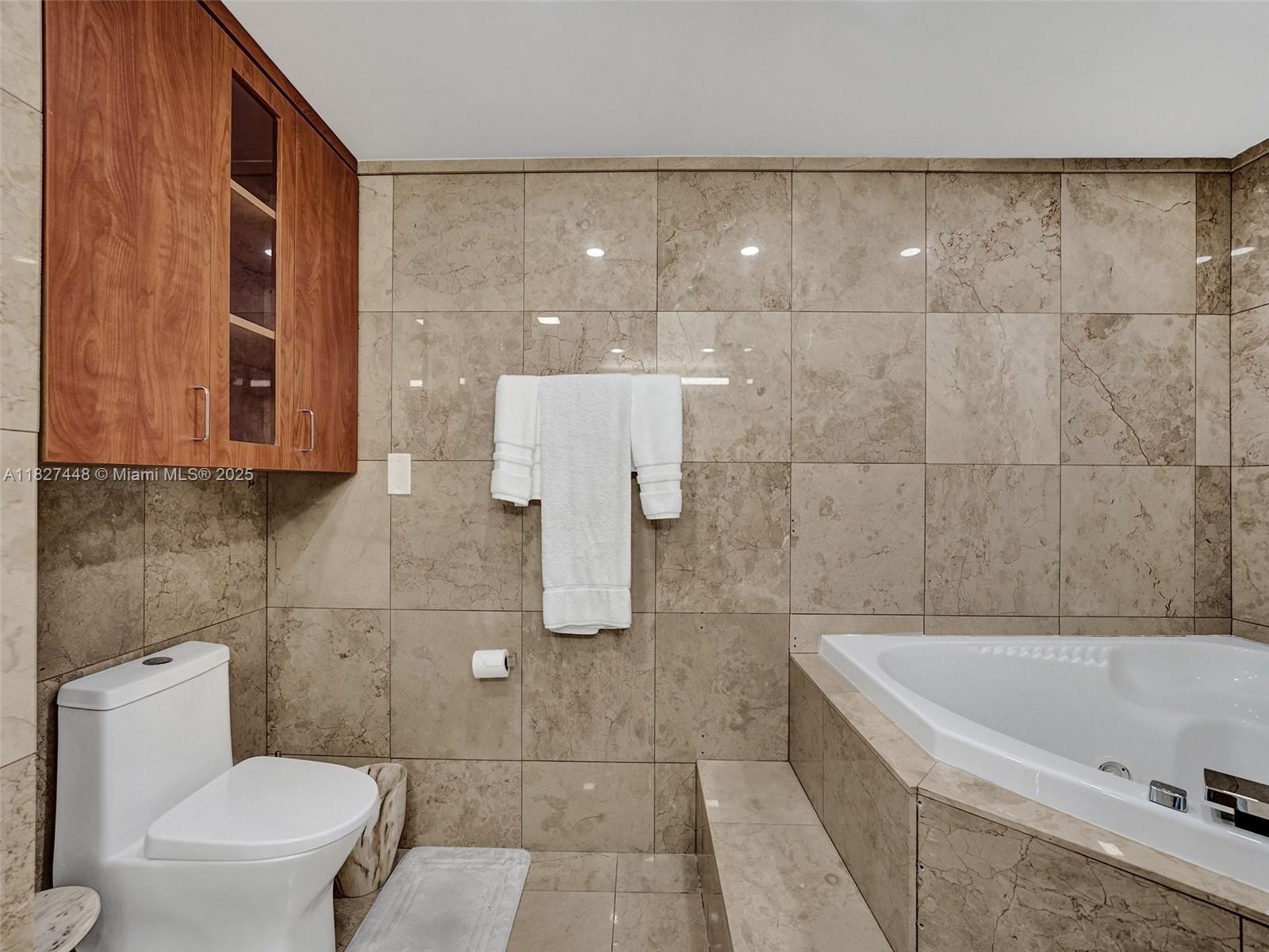 Photo of 1833 Ocean Dr  #1702, Hallandale Beach, Florida, 33009 - 