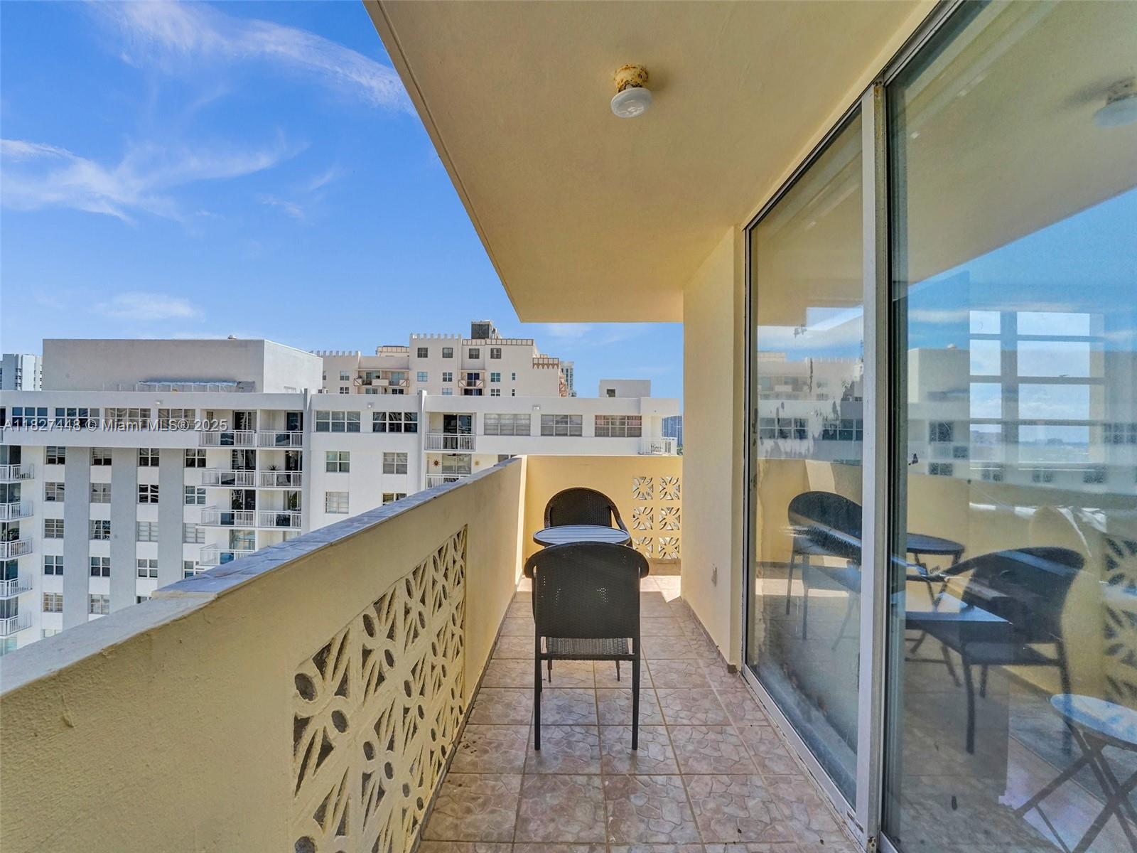 Photo of 1833 Ocean Dr  #1702, Hallandale Beach, Florida, 33009 - 