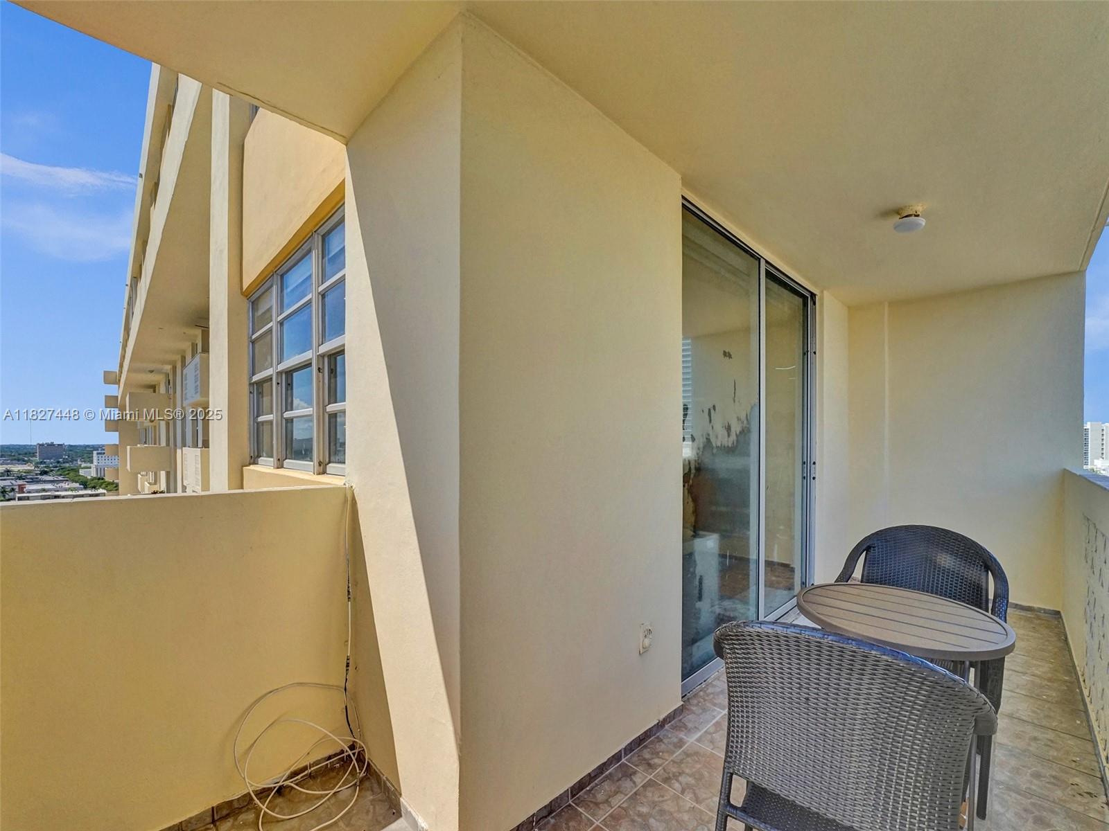 Photo of 1833 Ocean Dr  #1702, Hallandale Beach, Florida, 33009 - 