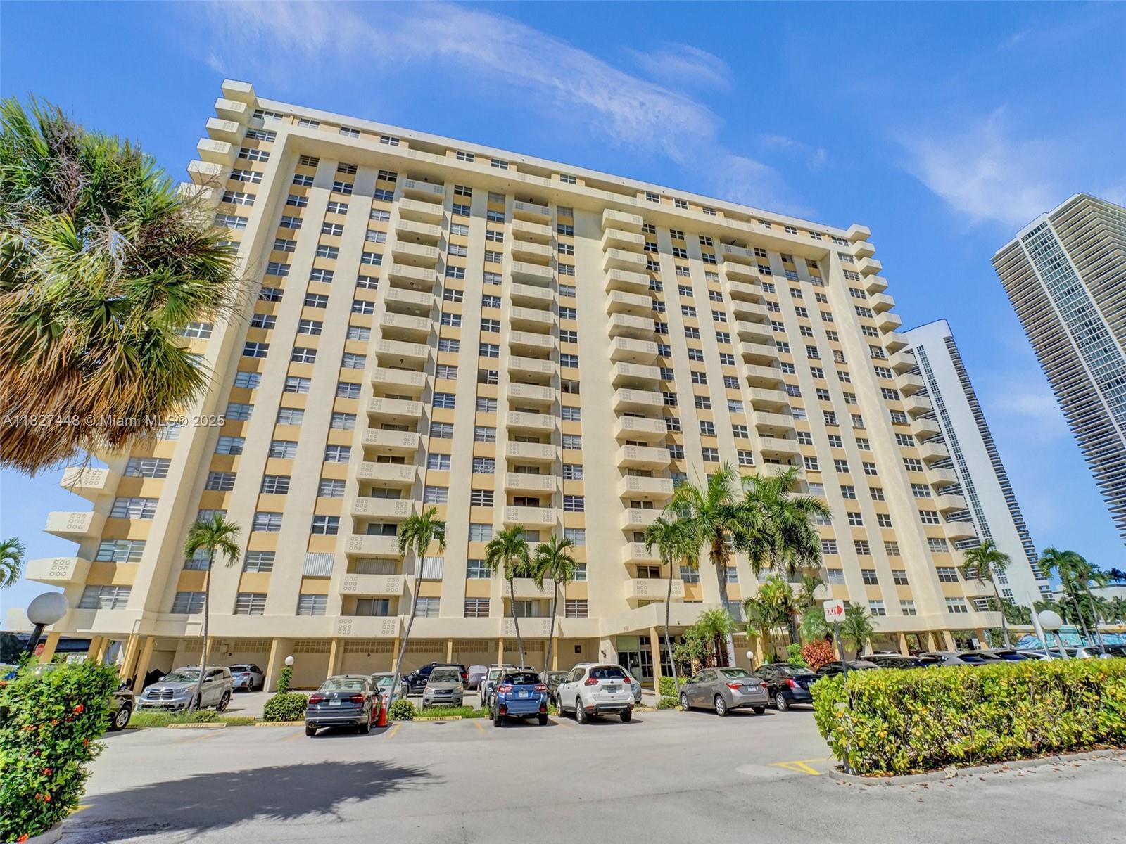 Photo of 1833 Ocean Dr  #1702, Hallandale Beach, Florida, 33009 - 