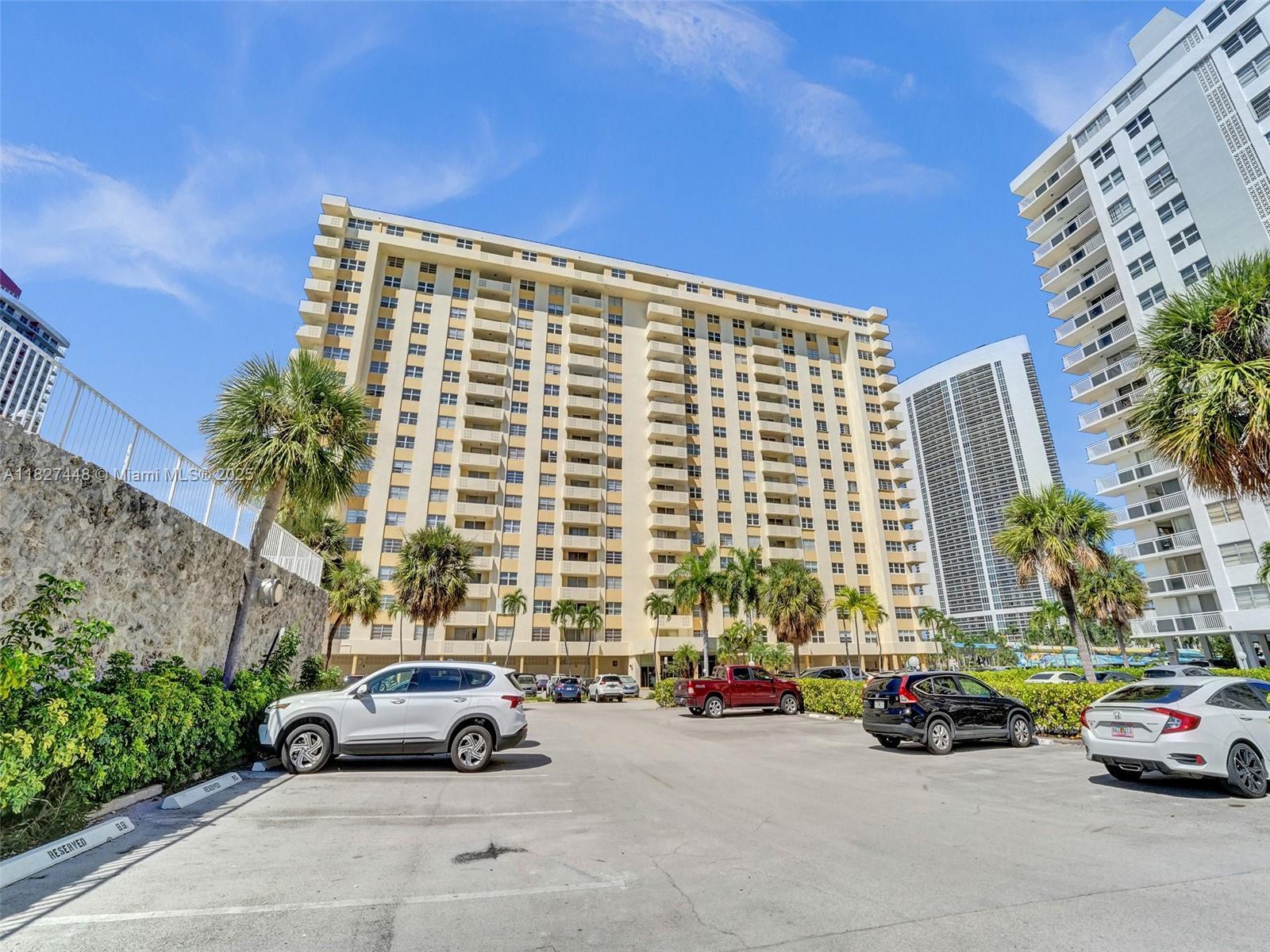 Photo of 1833 Ocean Dr  #1702, Hallandale Beach, Florida, 33009 - 