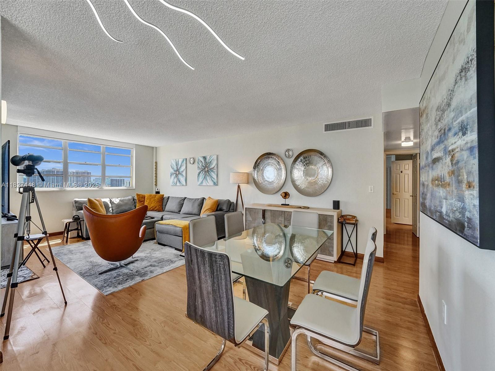 Photo of 1833 Ocean Dr #1702, Hallandale Beach, Florida, 33009 -