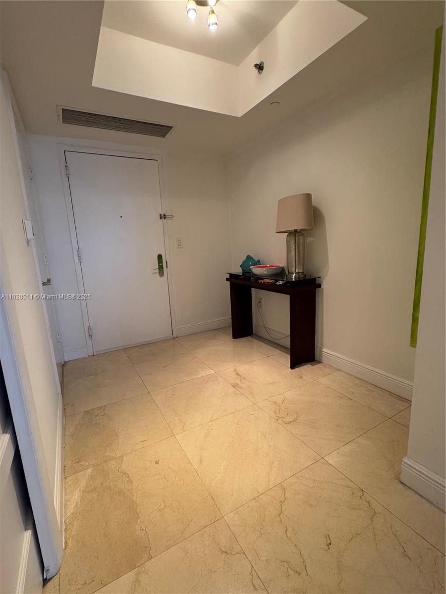 See details 1404 3 / 3 1675 sq. ft. $ 2025-06-24 0 Photo