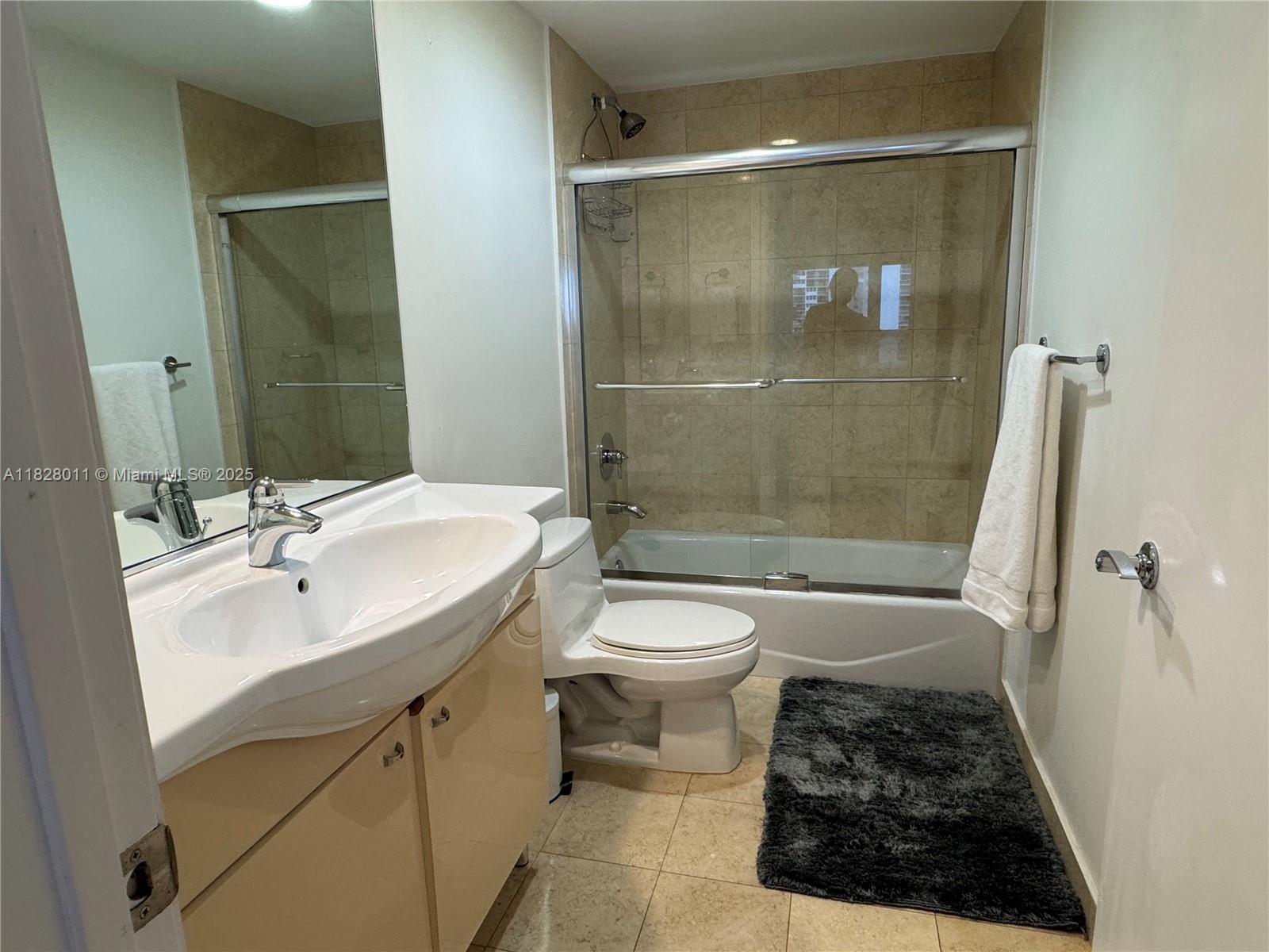 See details 1404 3 / 3 1675 sq. ft. $ 2025-06-24 0 Photo