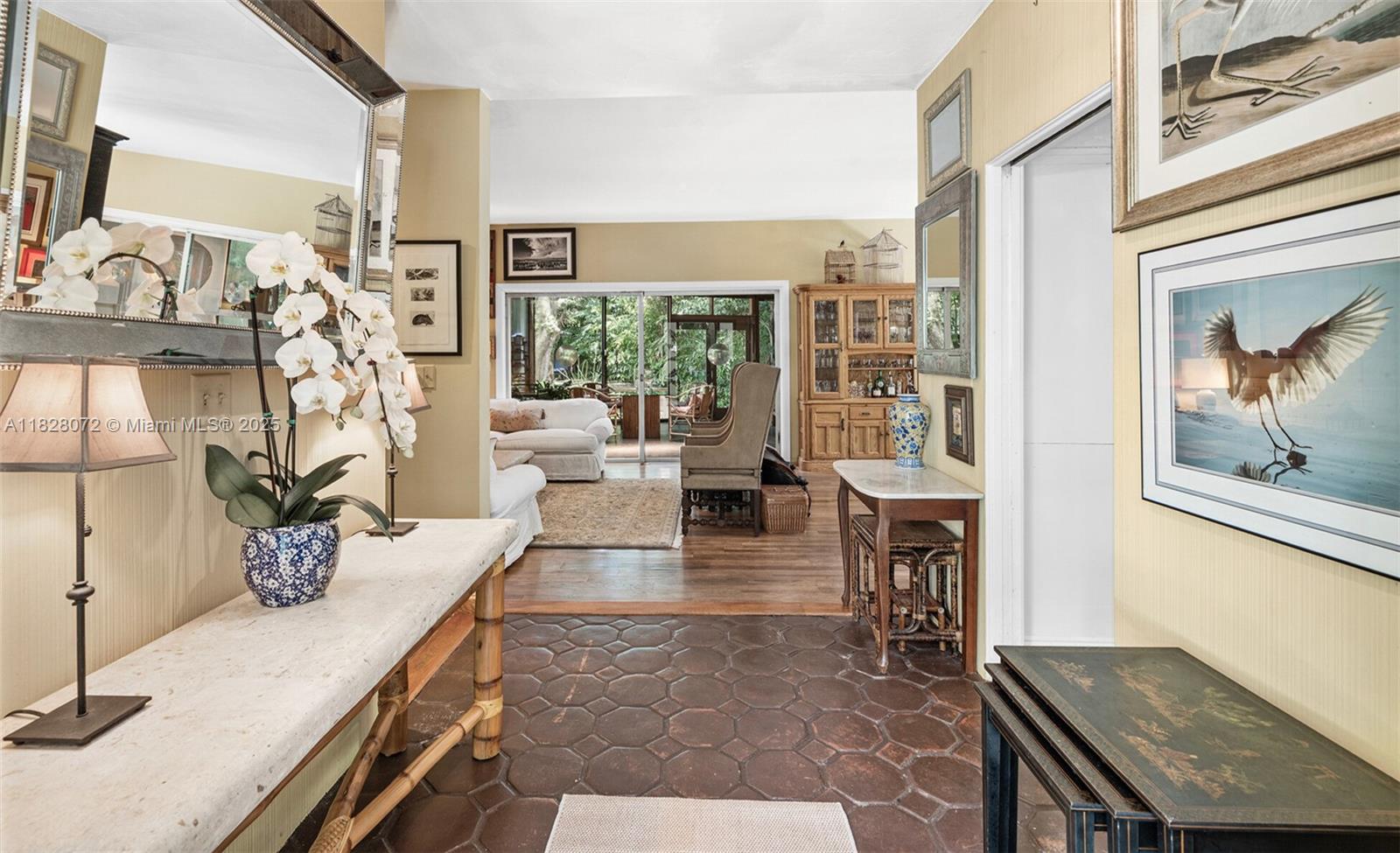 See details / sq. ft. $ 2025-06-24 0 Photo