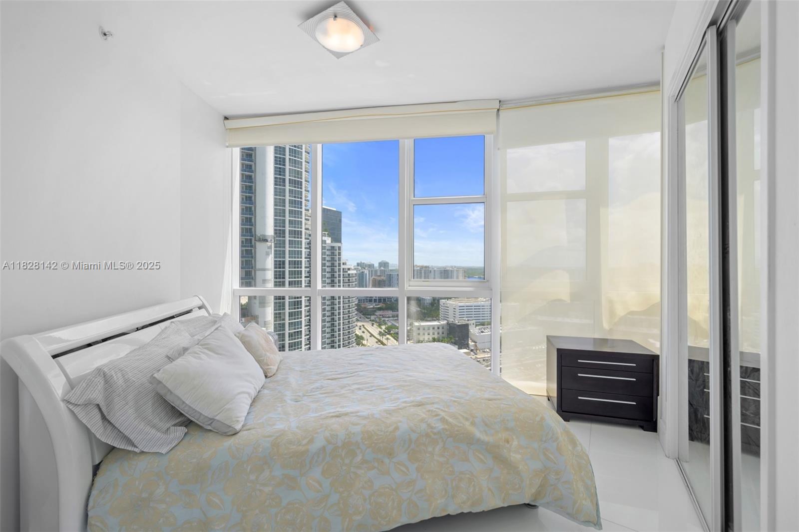 Ver detalles 3501A 2 / 2 1289 sq. ft. $ 2025-06-24 0 foto