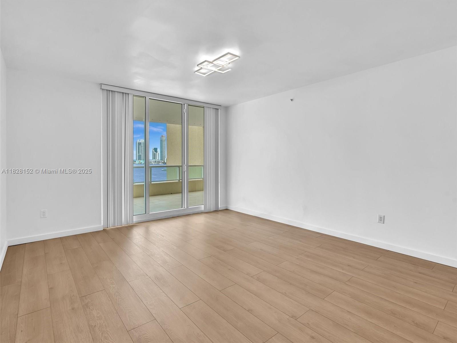 Photo of 3340 190th St  #1007, Aventura, Florida, 33180 - 