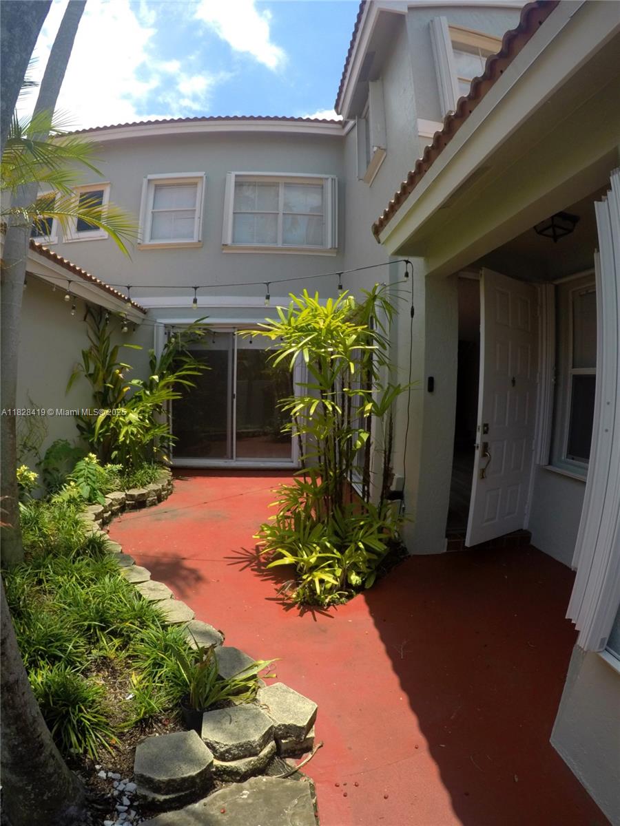 Photo of 1145 Yellowheart Way  (1145), Hollywood, Florida, 33019 - 
