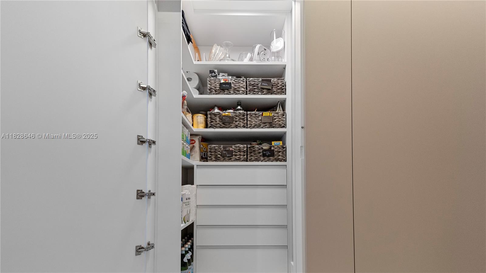Photo of 17301 Biscayne Blvd  #2102, North Miami Beach, Florida, 33160 - 