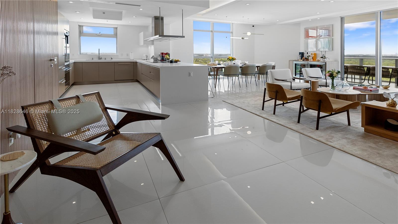 Photo of 17301 Biscayne Blvd  #2102, North Miami Beach, Florida, 33160 - 