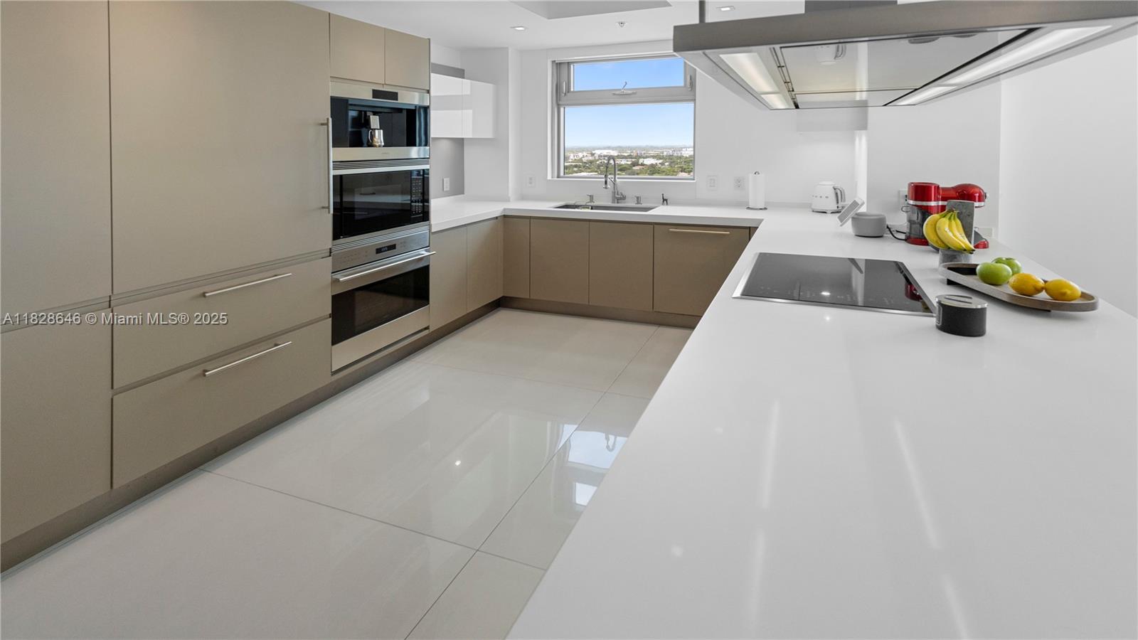 Photo of 17301 Biscayne Blvd  #2102, North Miami Beach, Florida, 33160 - 