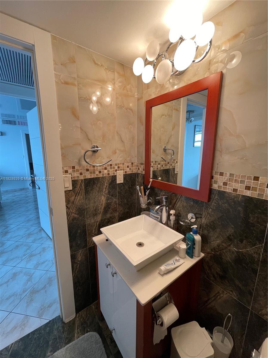 Photo of 2030 Ocean Dr  #2018, Hallandale Beach, Florida, 33009 - 