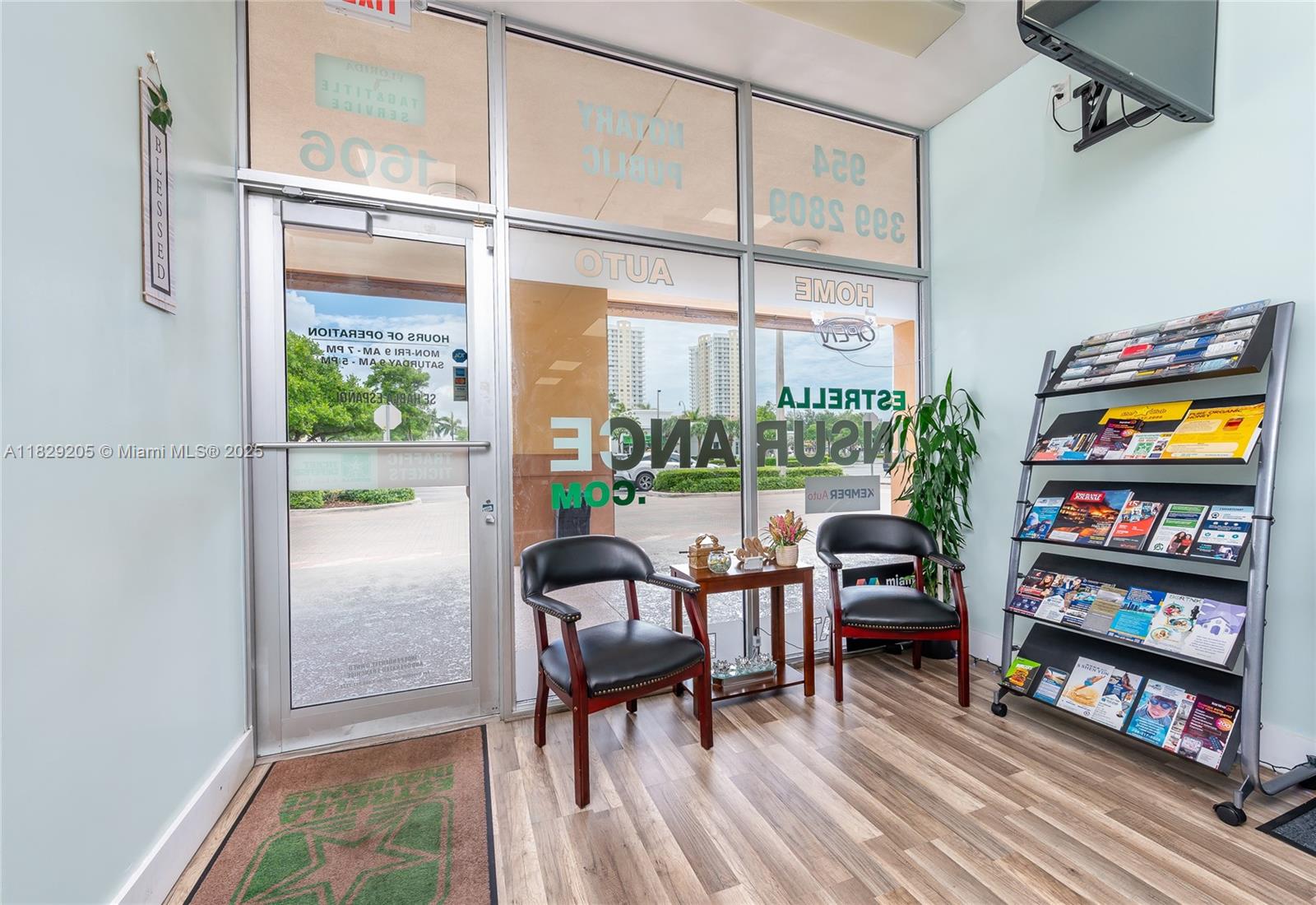 See details / sq. ft. $ 2025-09-29 0 Photo