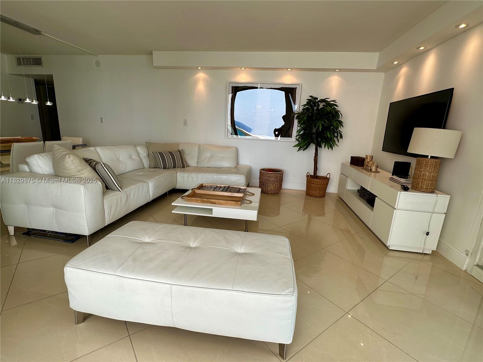 1405 3 / 2 1603 sq. ft. $ 2025-06-26 0 Photo