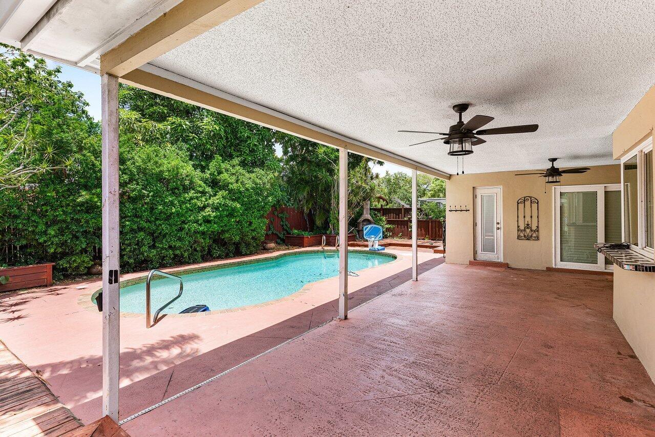 See details 7815 3 / 2 1432 sq. ft. $ 2026-04-28 0 Photo