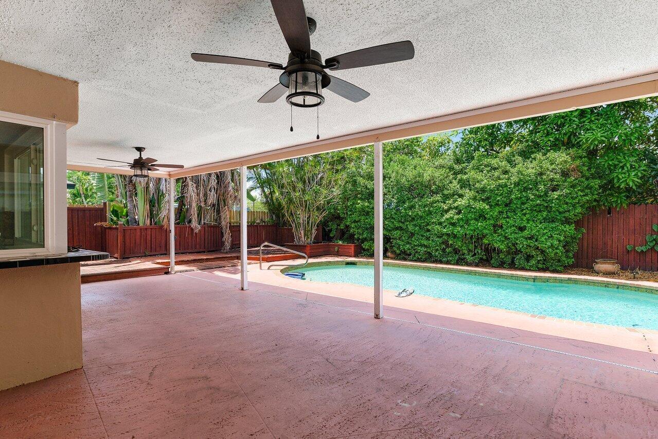 See details 7815 3 / 2 1432 sq. ft. $ 2026-04-28 0 Photo