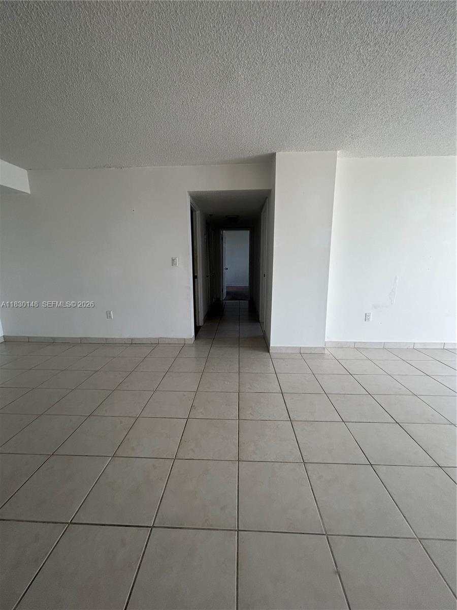 See details 2005 3 / 2 1628 sq. ft. $ 2025-06-27 0 Photo