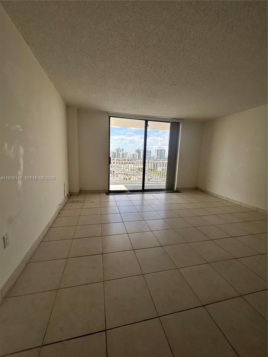 See details 2005 3 / 2 1628 sq. ft. $ 2025-06-27 0 Photo