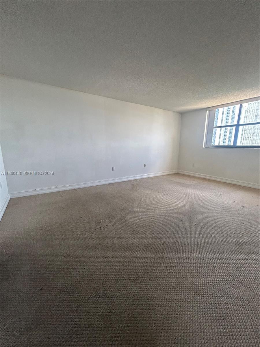 See details 2005 3 / 2 1628 sq. ft. $ 2025-06-27 0 Photo