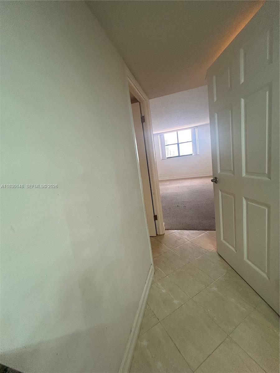 See details 2005 3 / 2 1628 sq. ft. $ 2025-06-27 0 Photo