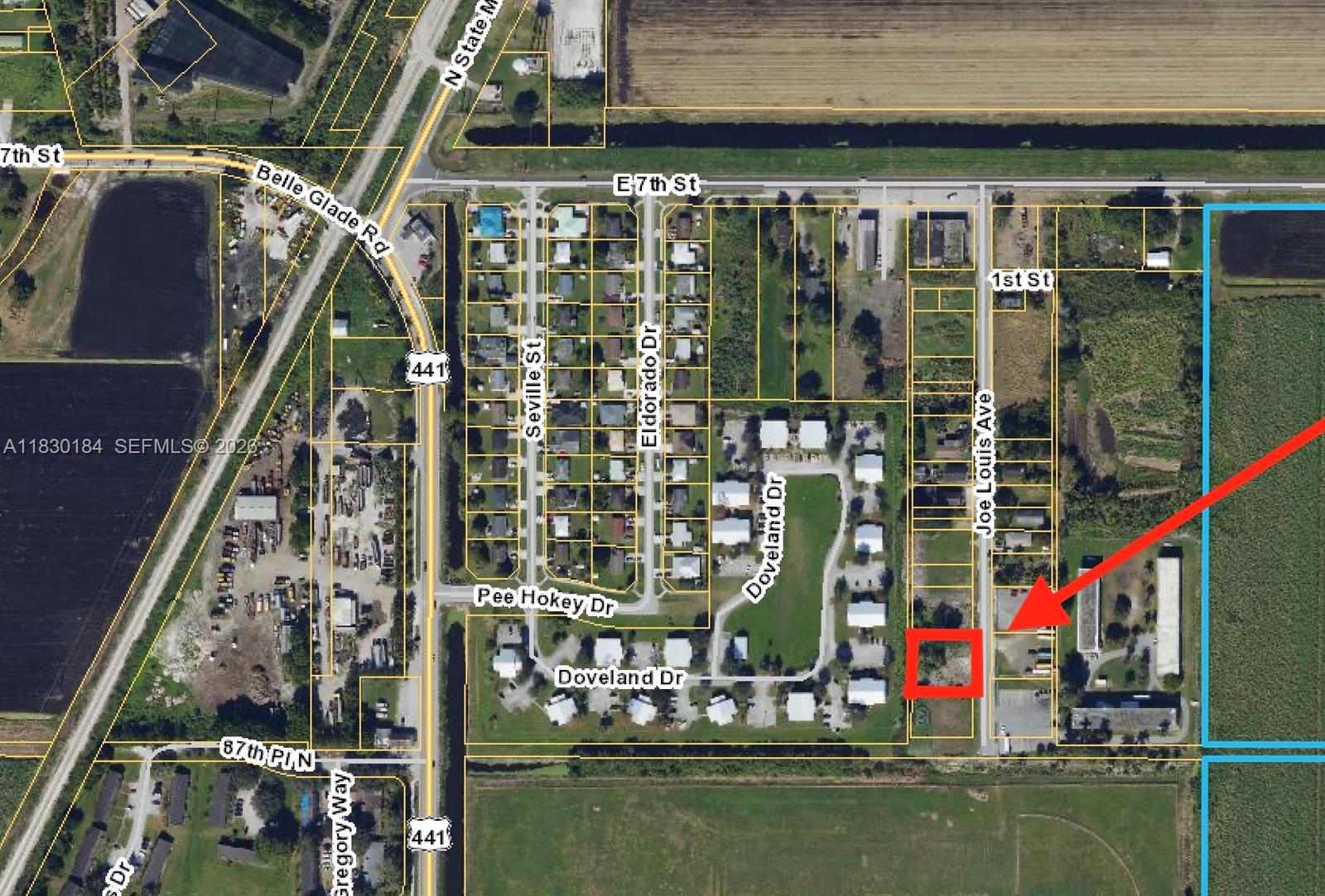   /   кв.футов $ 2025-10-22 0 Фото