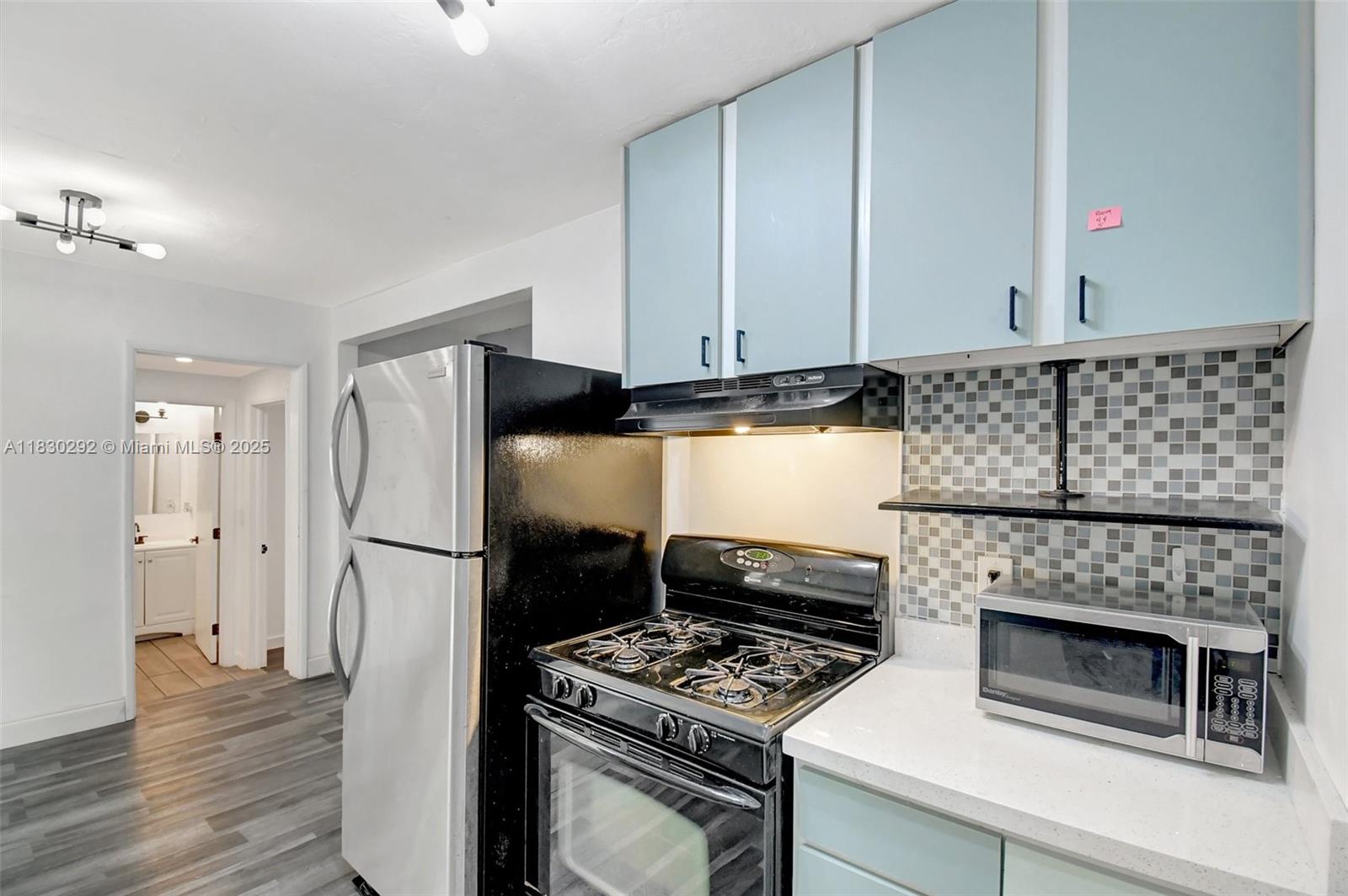 See details 4917 5 / 3 975 sq. ft. $ 2025-06-27 0 Photo